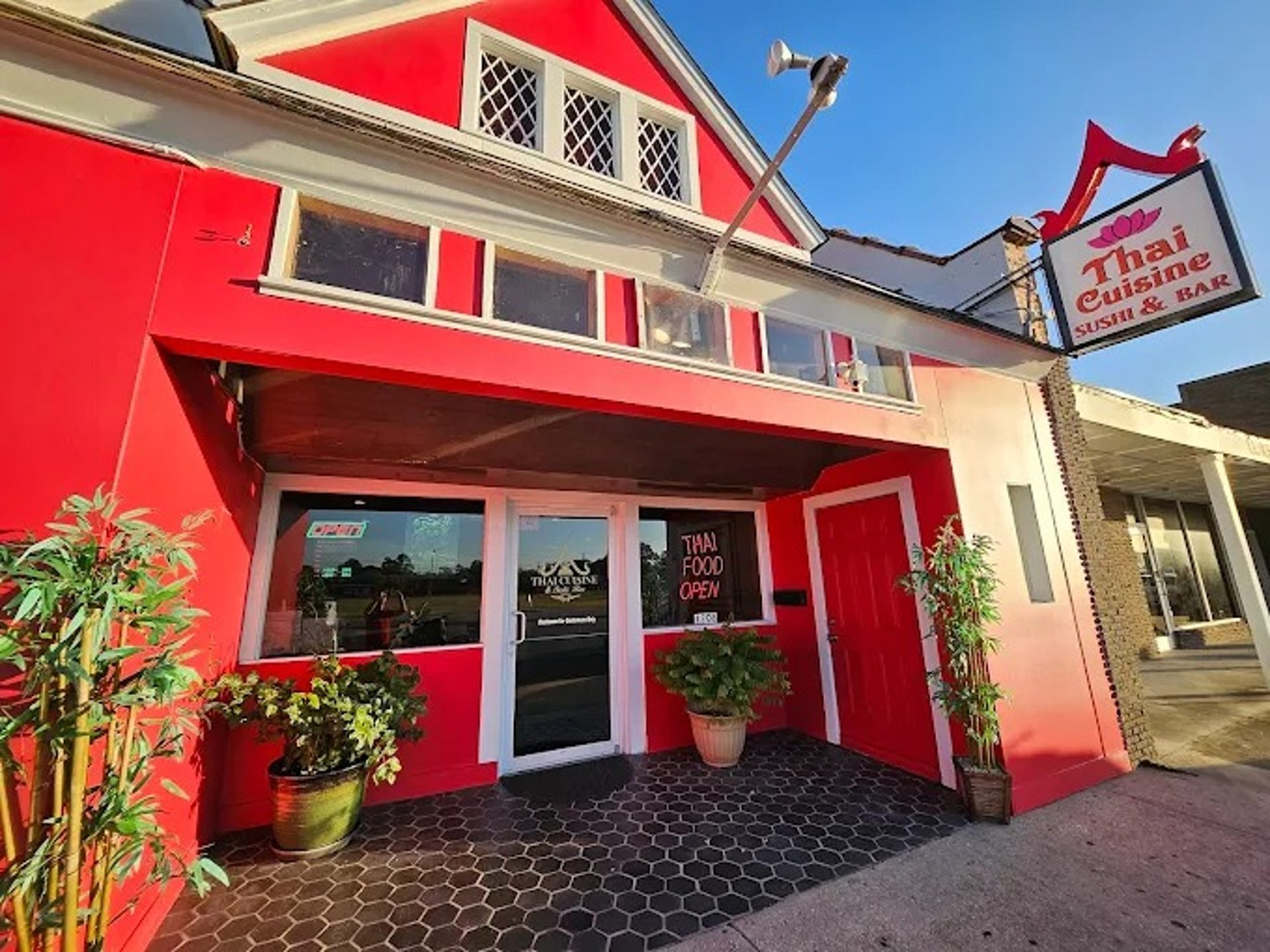 A Neighborhood Favorite on North Kings Highway